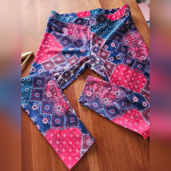 American Eagle XL plaid snd multicolor pattern - Picture 3 of 7